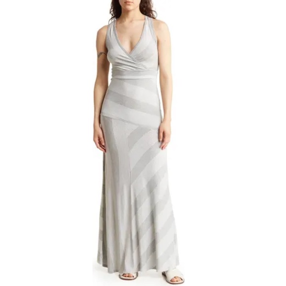 Go Couture Striped Maxi Dress in Grey Colorblock - Picture 16 of 17
